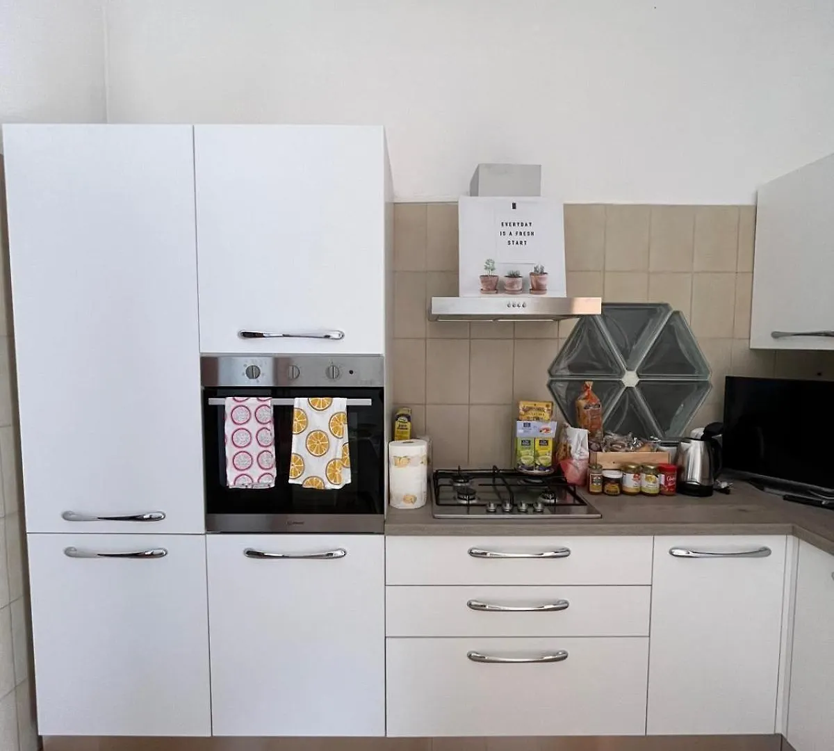 Bed & Breakfast La Sicula Atene City Central House 200 Mt From Metro Giuffrida Catania